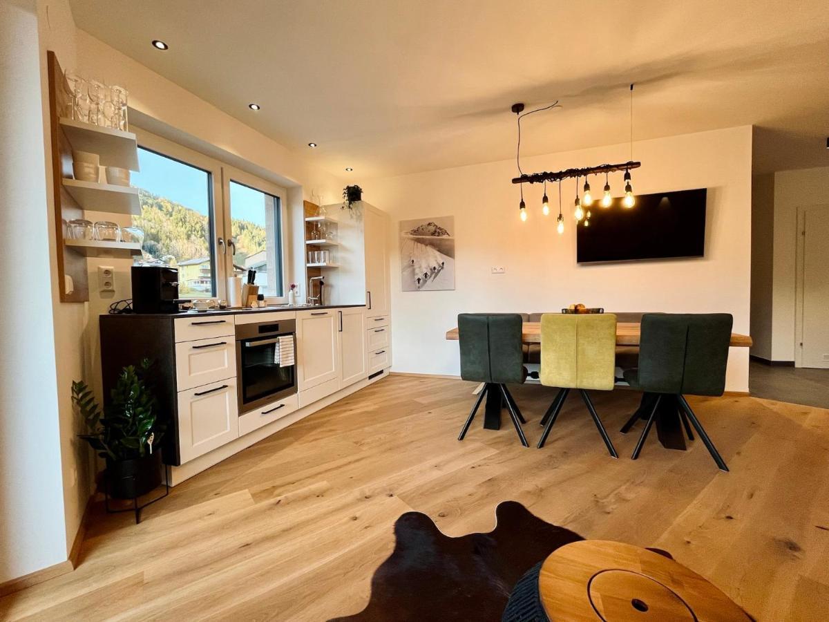 Alpin Art Appartements Грьобминг Екстериор снимка